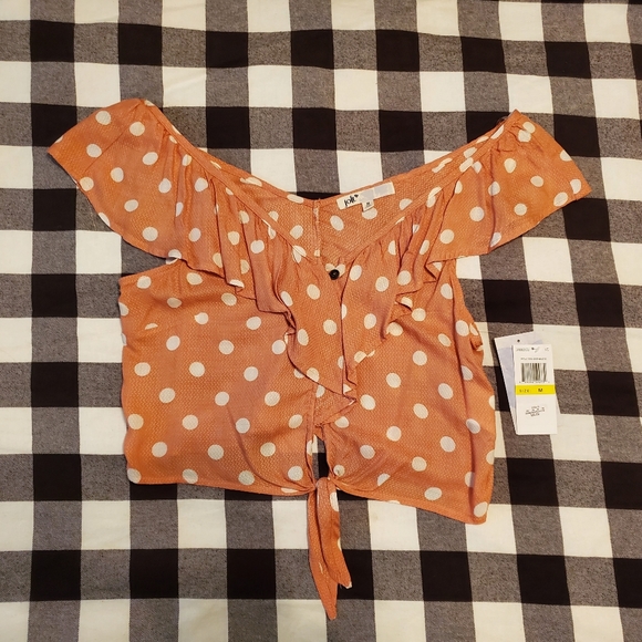 NWT | Junior's ruffle and tie crop top - Picture 3 of 4